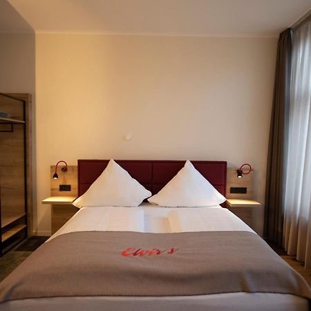 Hotel Restaurant Zur Linde เวสเตอร์ชเตเดอ ภายนอก รูปภาพ